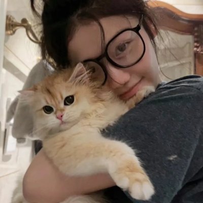 然后,她找到了我
